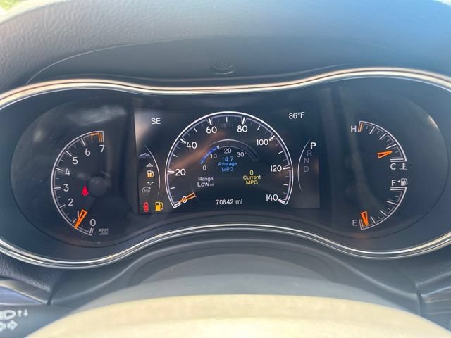 Used 2019 Jeep Grand Cherokee Limited w/ Luxury Group II AWD/4WD image 18