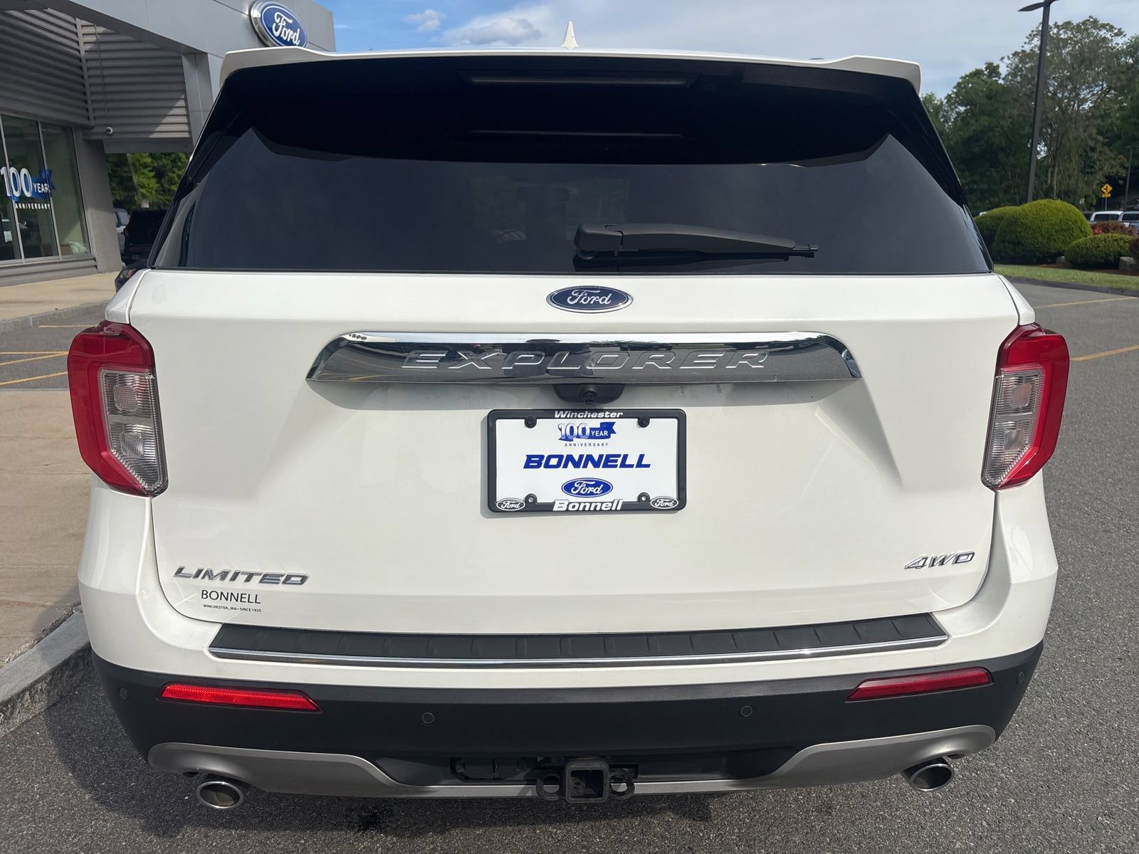 Certified 2023 Ford Explorer Limited w/ Limited Technology Package AWD/4WD image 4
