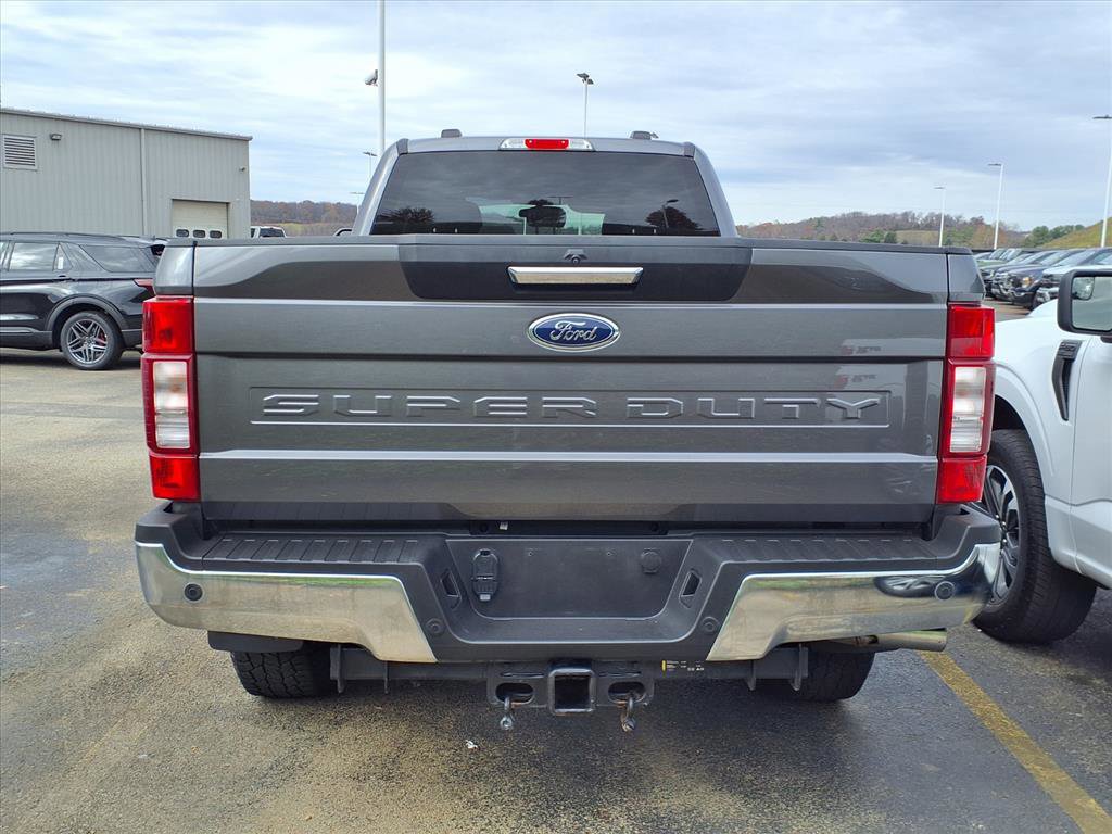 Certified 2022 Ford F350 XLT w/ XLT Premium Package image 3