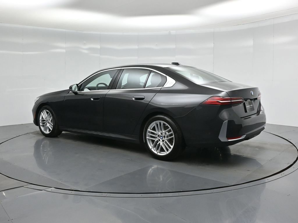 Used 2025 BMW 530i image 17