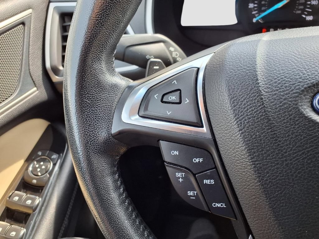 Certified 2018 Ford Edge SEL w/ Equipment Group 201A FWD image 19
