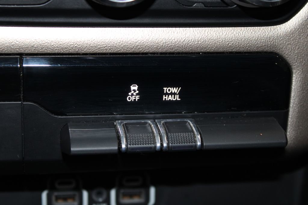 Used 2021 RAM 1500 Laramie RWD image 43