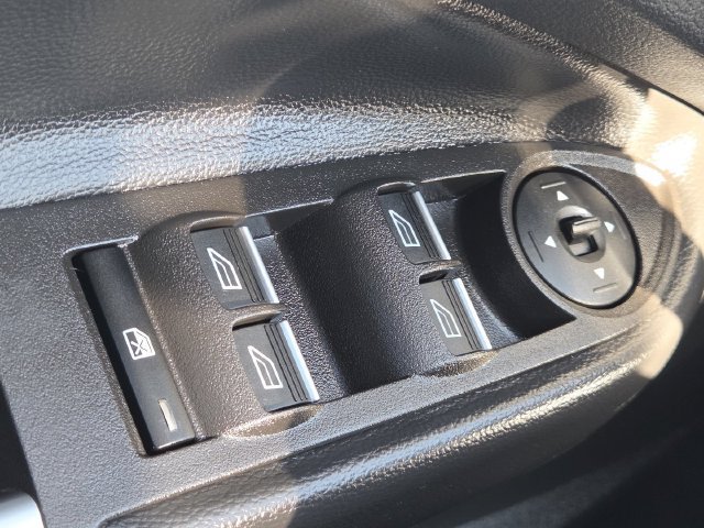 Certified 2019 Ford Escape SE FWD image 8