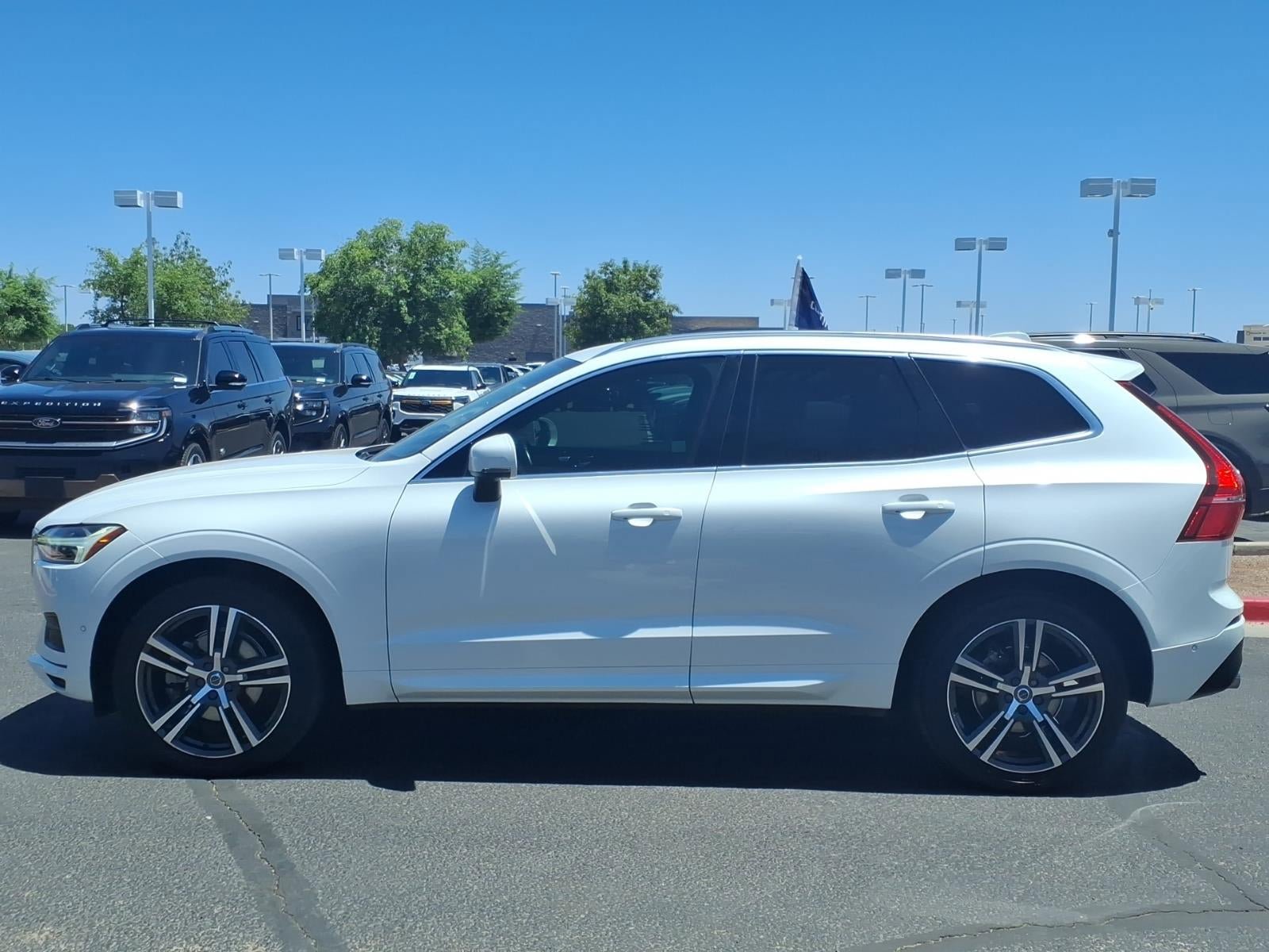 Used 2019 Volvo XC60 T5 Momentum w/ Premium Package AWD/4WD image 7