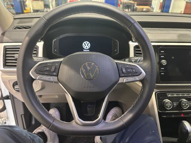 Used 2023 Volkswagen Atlas SE image 13