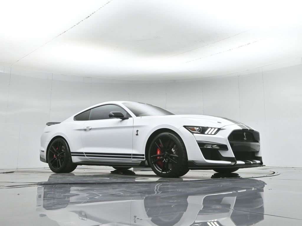 Certified 2022 Ford Mustang Shelby GT500 w/ Technology Package RWD image 4
