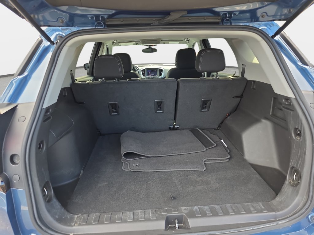 Used 2024 GMC Terrain SLE w/ Driver Convenience Package AWD/4WD image 10