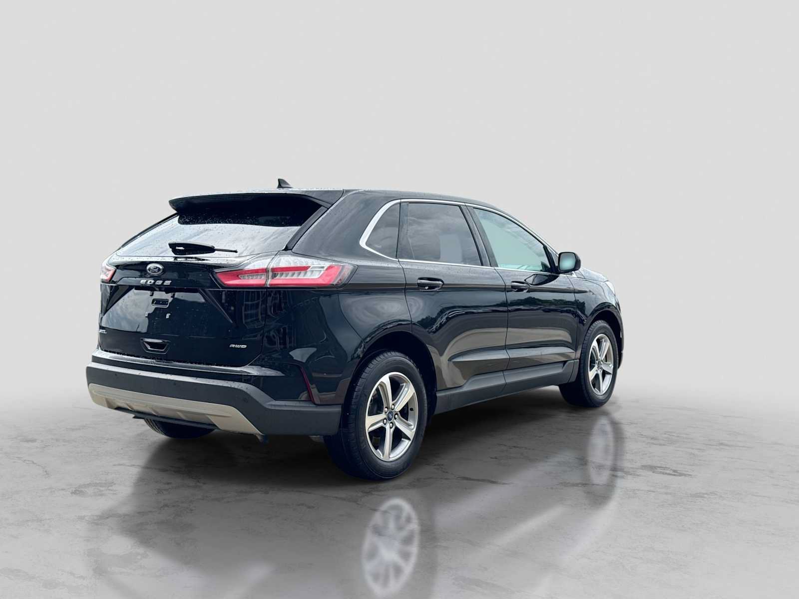 Certified 2021 Ford Edge SEL w/ Convenience Package AWD/4WD image 6