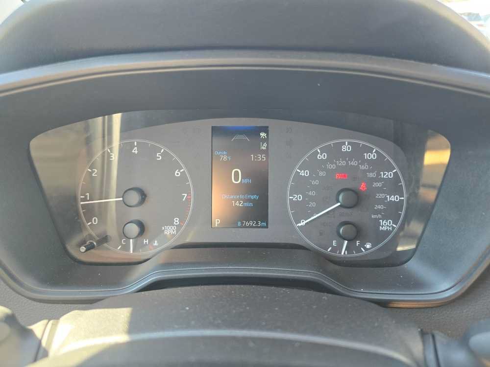Used 2025 Toyota Corolla LE FWD image 20