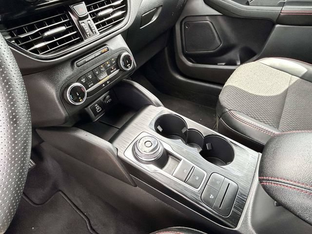 Certified 2025 Ford Escape ST-Line FWD image 22