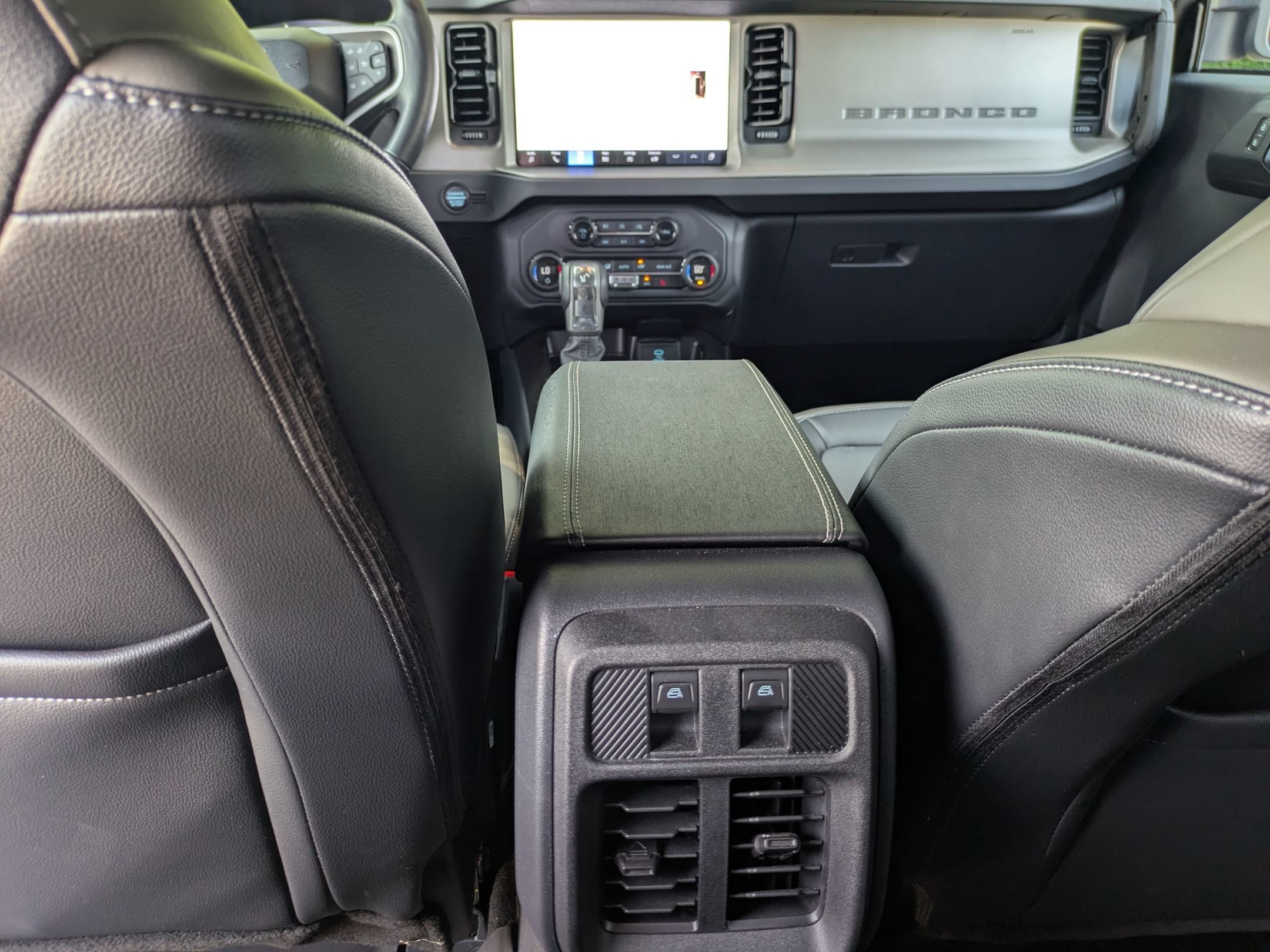 Certified 2025 Ford Bronco Outer Banks AWD/4WD image 29