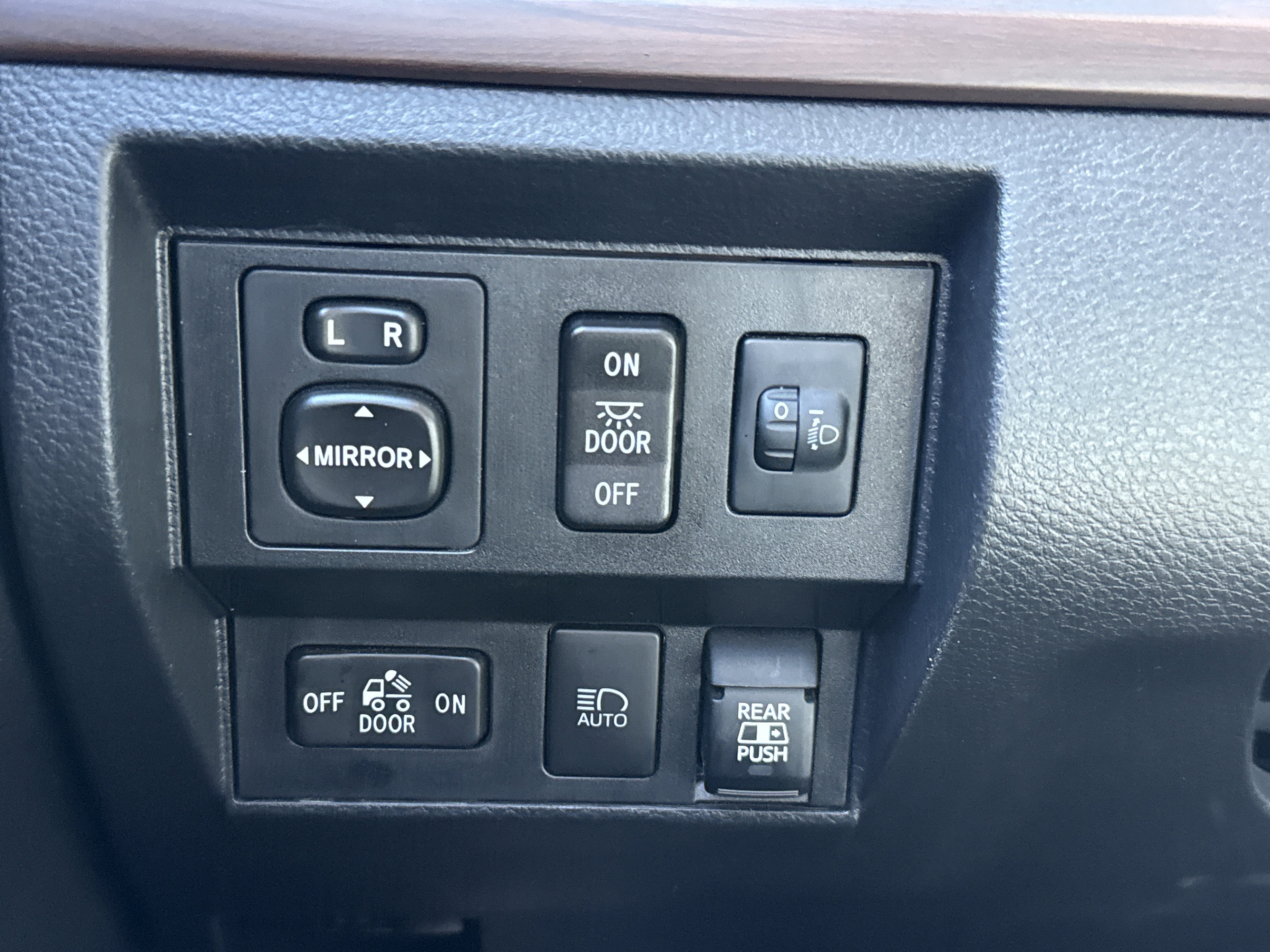 Used 2021 Toyota Tundra Limited w/ Nightshade Special Edition AWD/4WD image 24