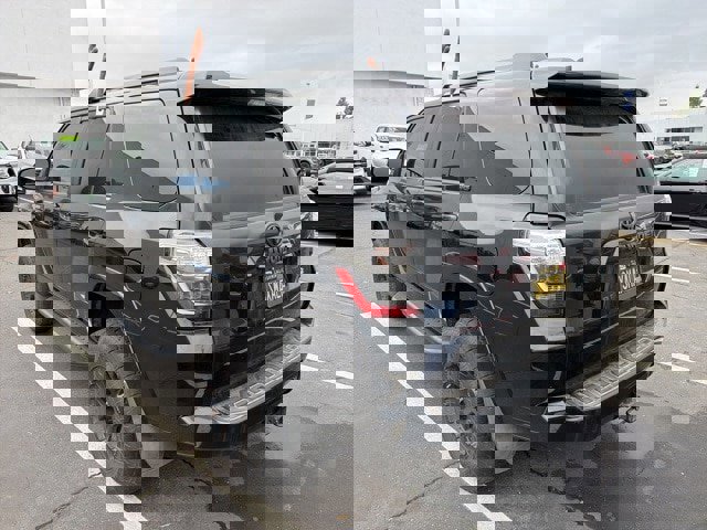 Used 2017 Toyota 4Runner SR5 Premium image 2