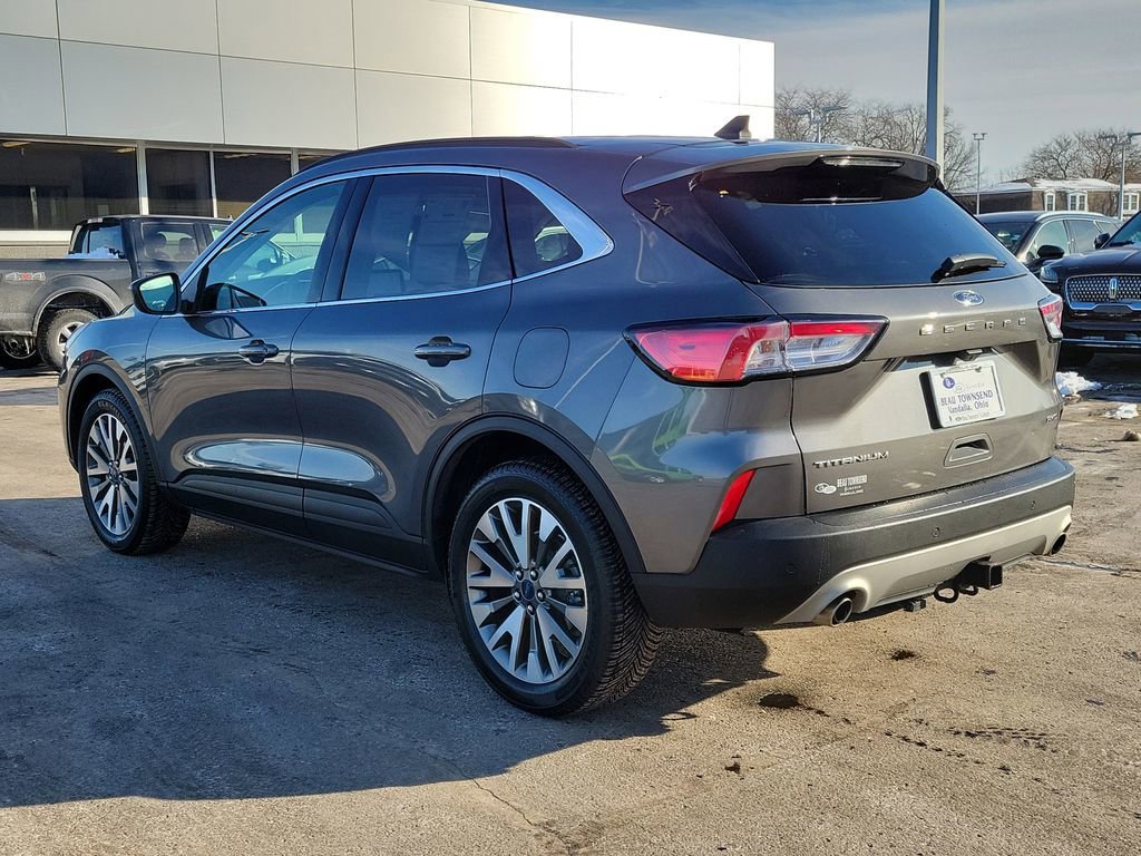 Certified 2022 Ford Escape Titanium w/ Class II Trailer Tow Package image 3