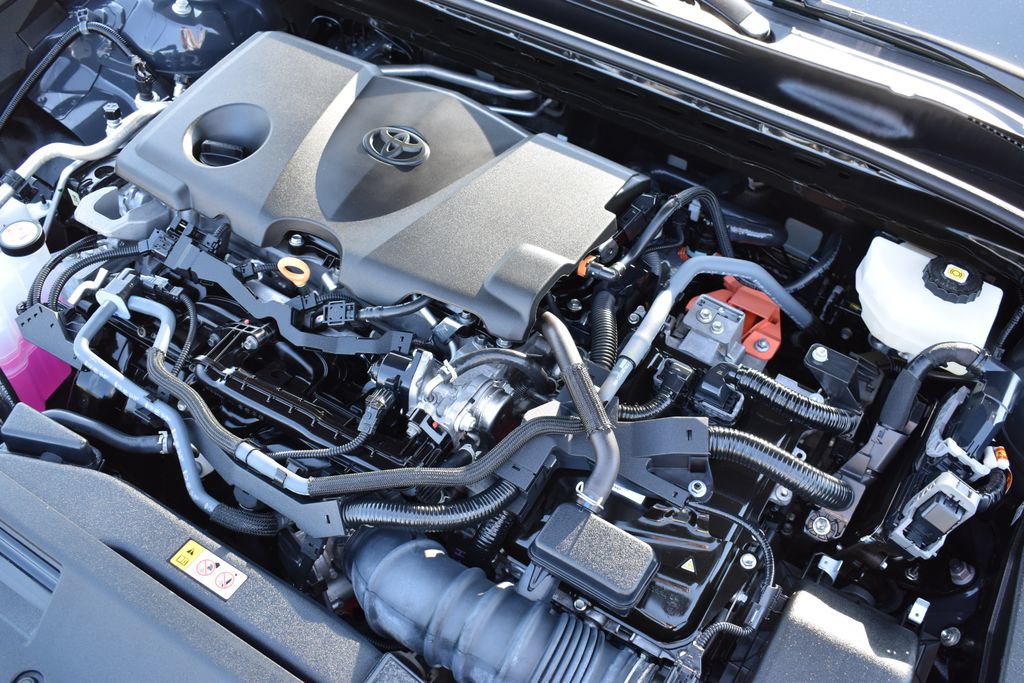 Used 2025 Toyota Camry LE FWD image 14