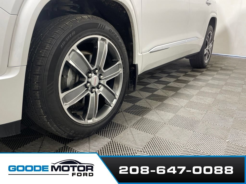 Used 2017 GMC Acadia Denali w/ Technology Package AWD/4WD image 27