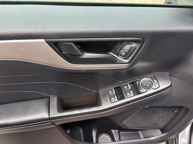 Certified 2022 Ford Escape SE AWD/4WD image 14
