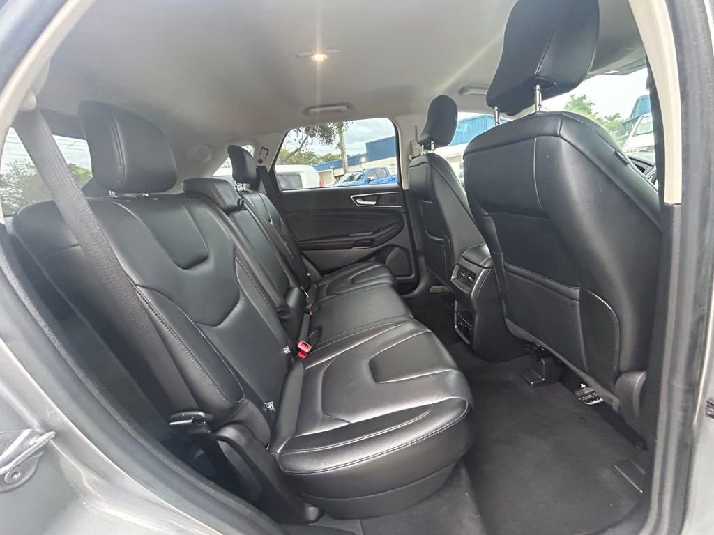 Certified 2022 Ford Edge Titanium image 32