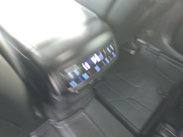 Used 2024 Hyundai Palisade SEL w/ Premium Package FWD image 16