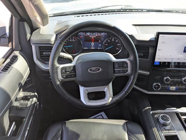 Certified 2022 Ford Expedition XLT image 18