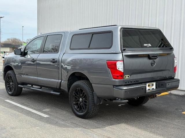 Used 2019 Nissan Titan SV w/ SV Convenience Package image 4