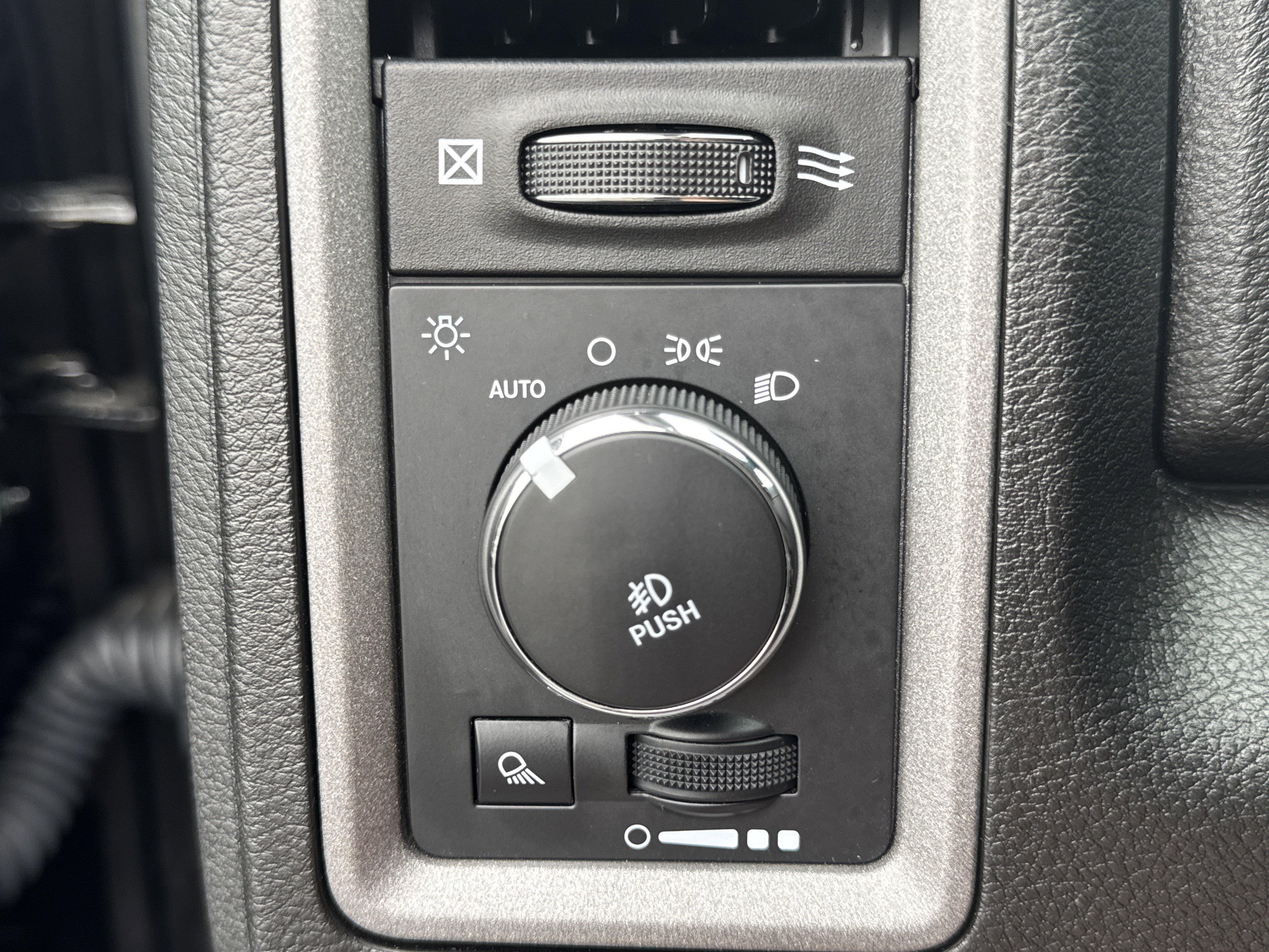 Used 2024 RAM 1500 Tradesman w/ Tradesman SXT Package image 29