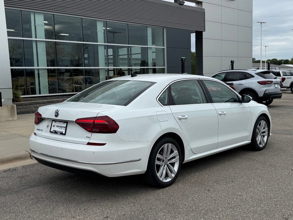 Used 2018 Volkswagen Passat 2.0T SE FWD image 46