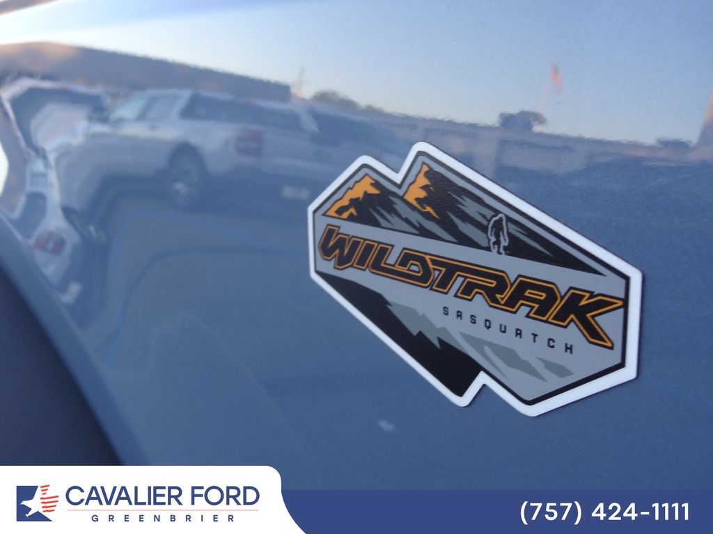 Certified 2024 Ford Bronco Wildtrak AWD/4WD image 16