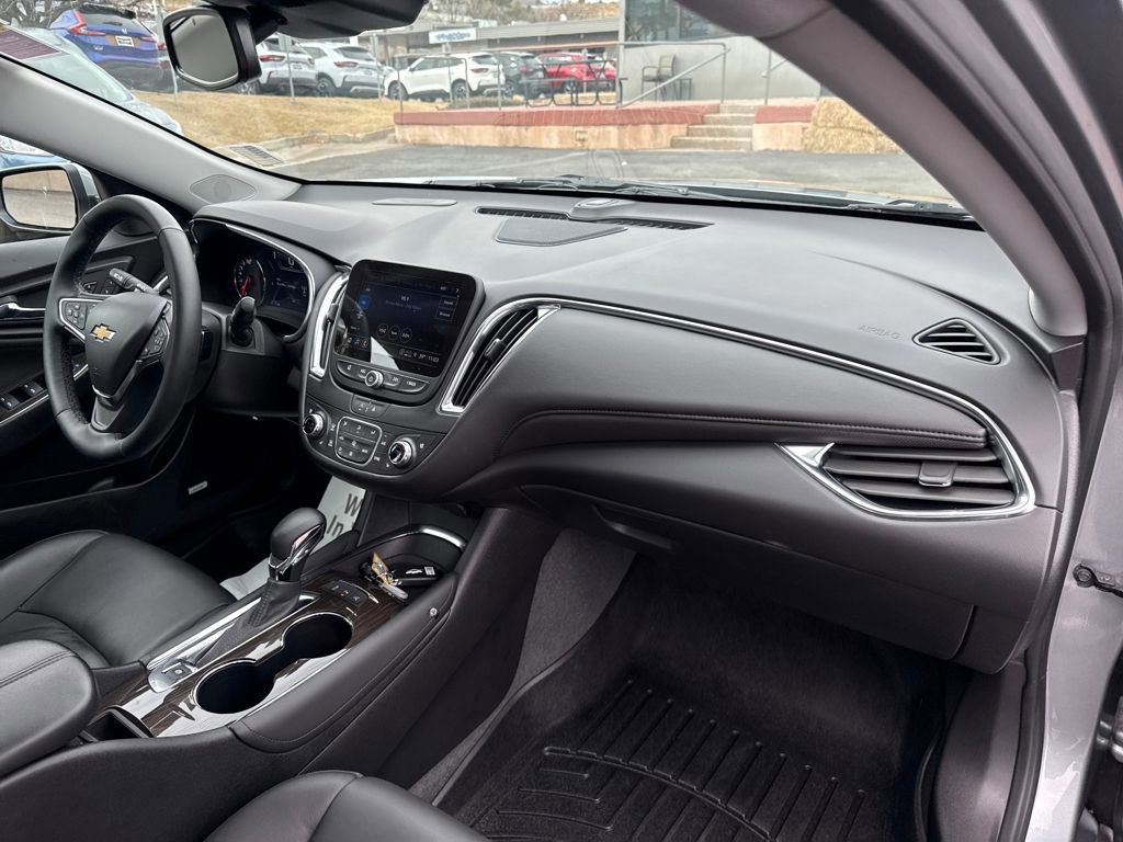 Used 2024 Chevrolet Malibu LT image 29