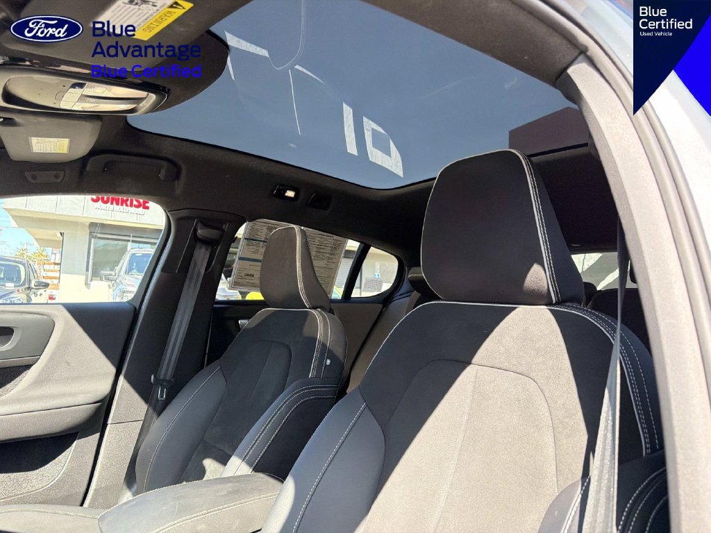 Used 2023 Volvo C40 P8 Recharge Plus AWD/4WD image 18