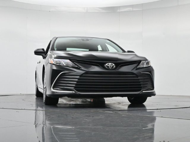 Used 2024 Toyota Camry LE FWD image 35