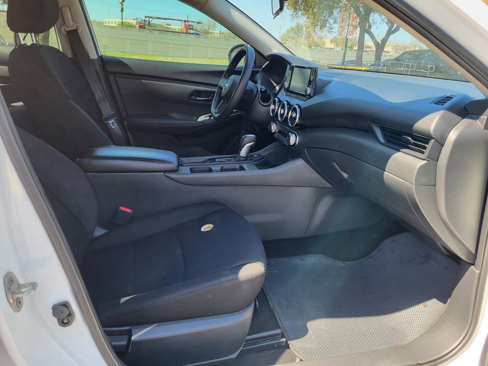 Used 2025 Nissan Sentra S image 12