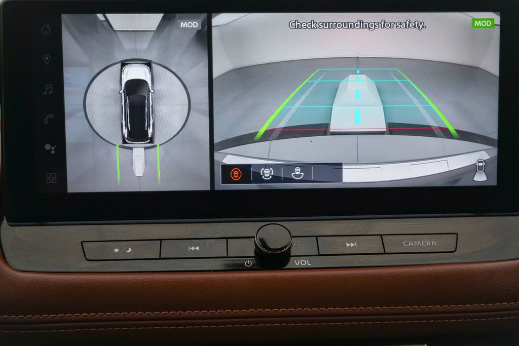 Used 2025 Nissan Rogue Platinum AWD/4WD image 16