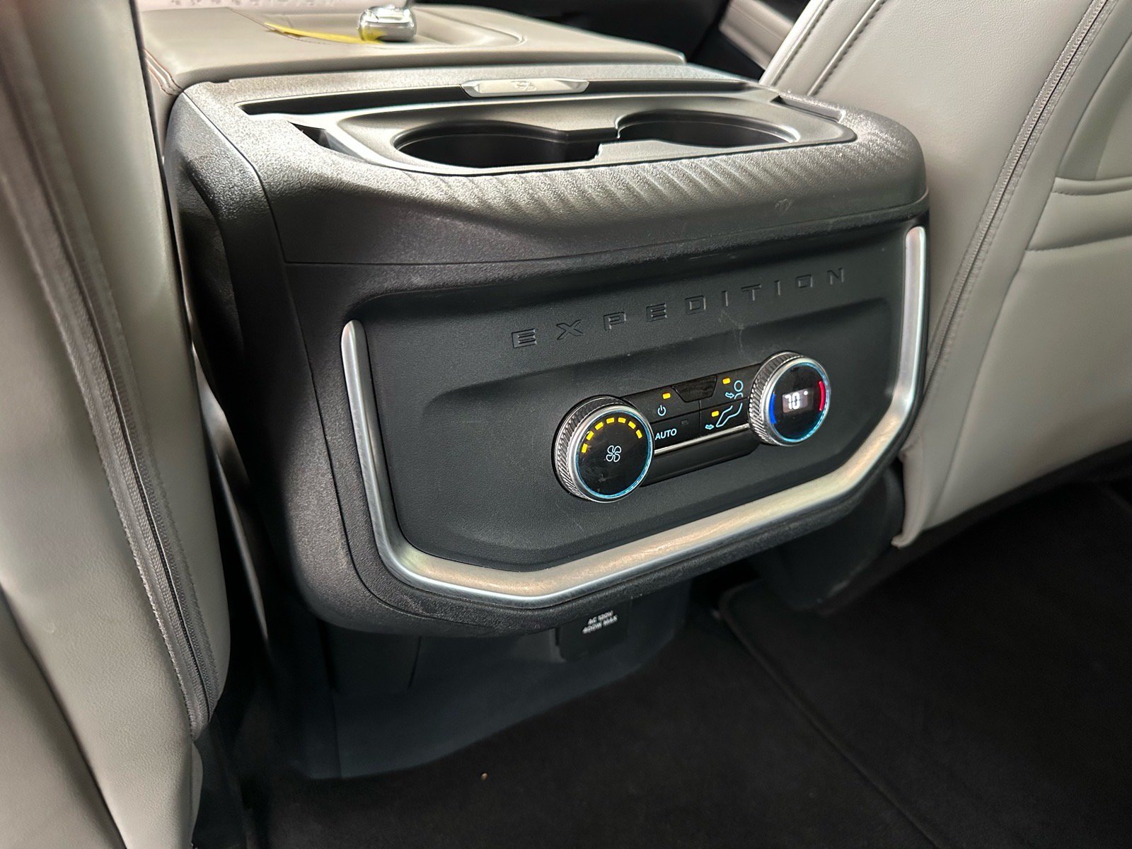 Certified 2025 Ford Expedition Active AWD/4WD image 28