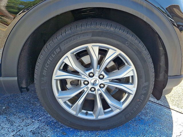 Certified 2023 Ford Explorer XLT w/ Equipment Group 202A AWD/4WD image 27