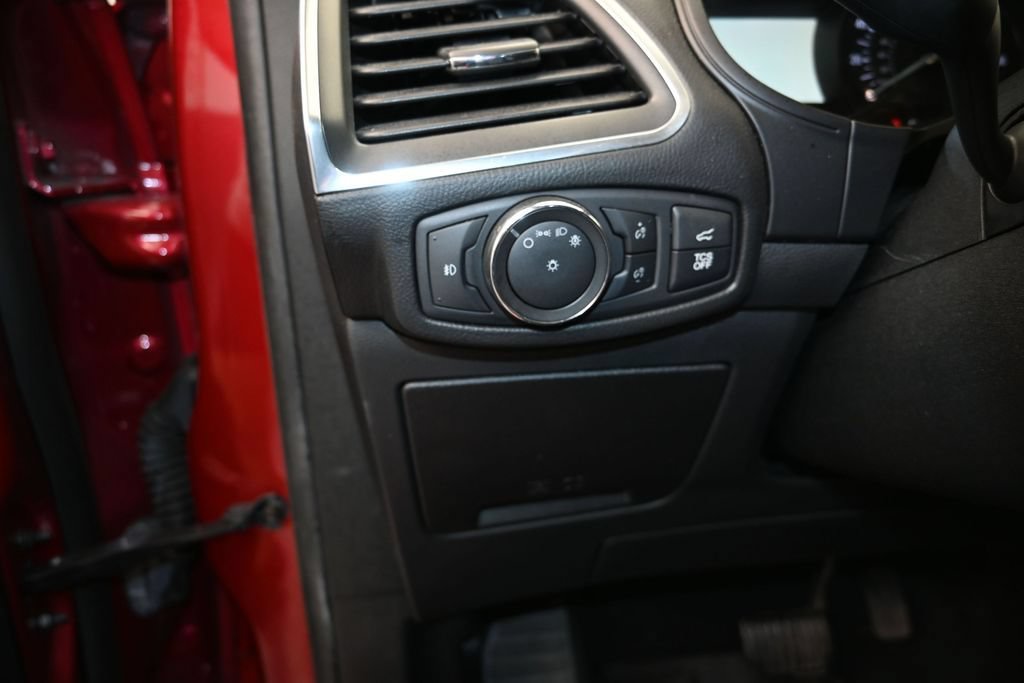 Certified 2022 Ford Edge Titanium AWD/4WD image 12