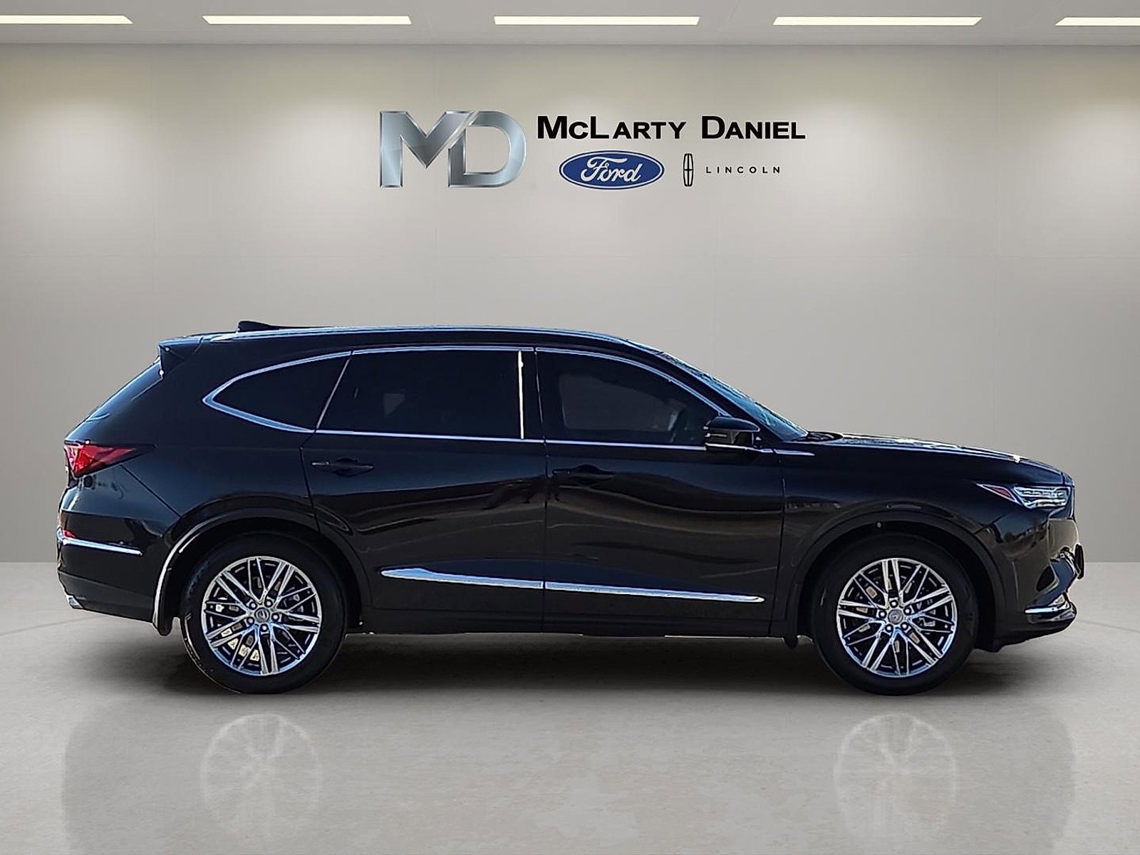 Used 2022 Acura MDX SH-AWD w/ Advance Package image 6