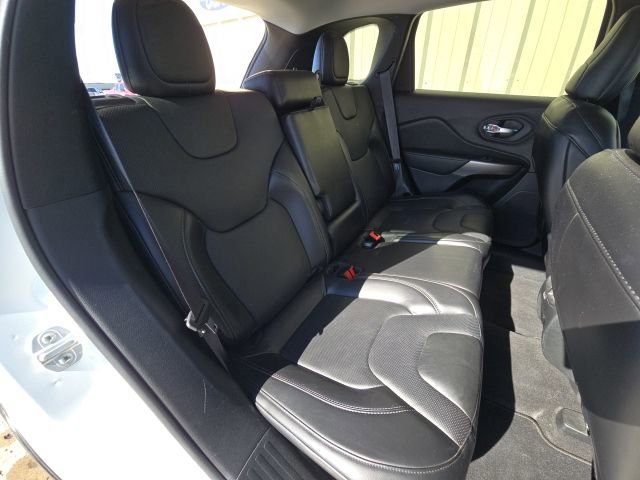 Used 2020 Jeep Cherokee Limited image 11