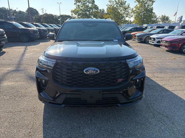 Certified 2025 Ford Explorer ST AWD/4WD image 2