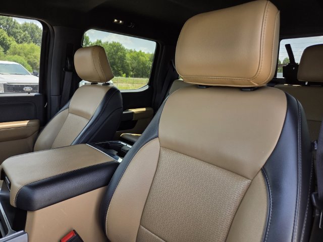 Certified 2025 Ford F350 Lariat w/ Lariat Ultimate Package AWD/4WD image 30