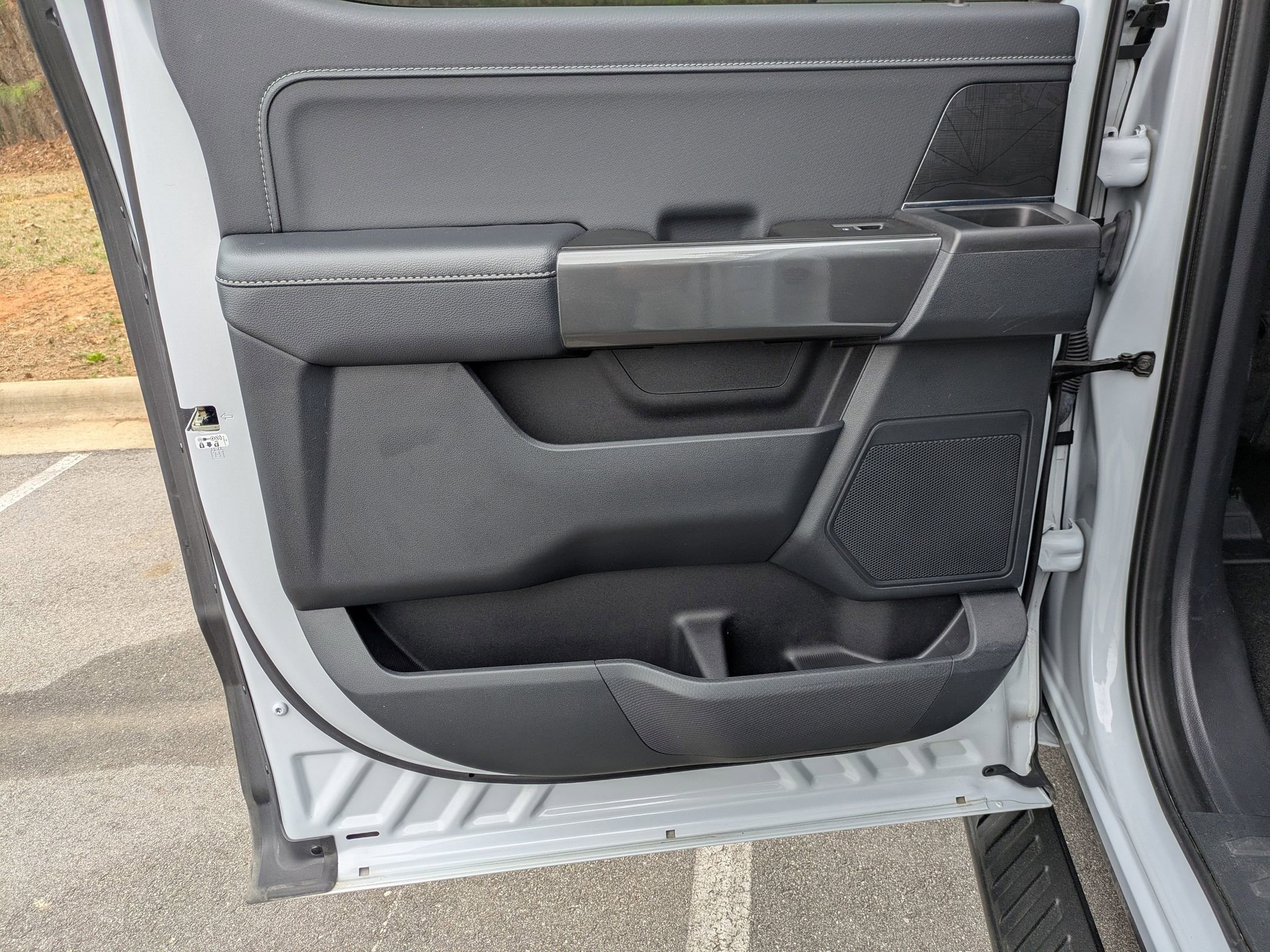 Certified 2022 Ford F150 XLT w/ Equipment Group 302A High image 24