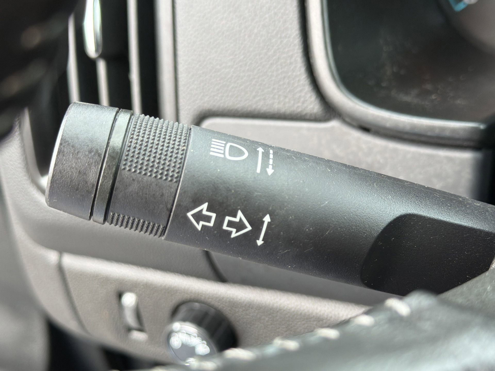 Used 2022 Chevrolet Colorado LT w/ Fleet Safety Package image 20