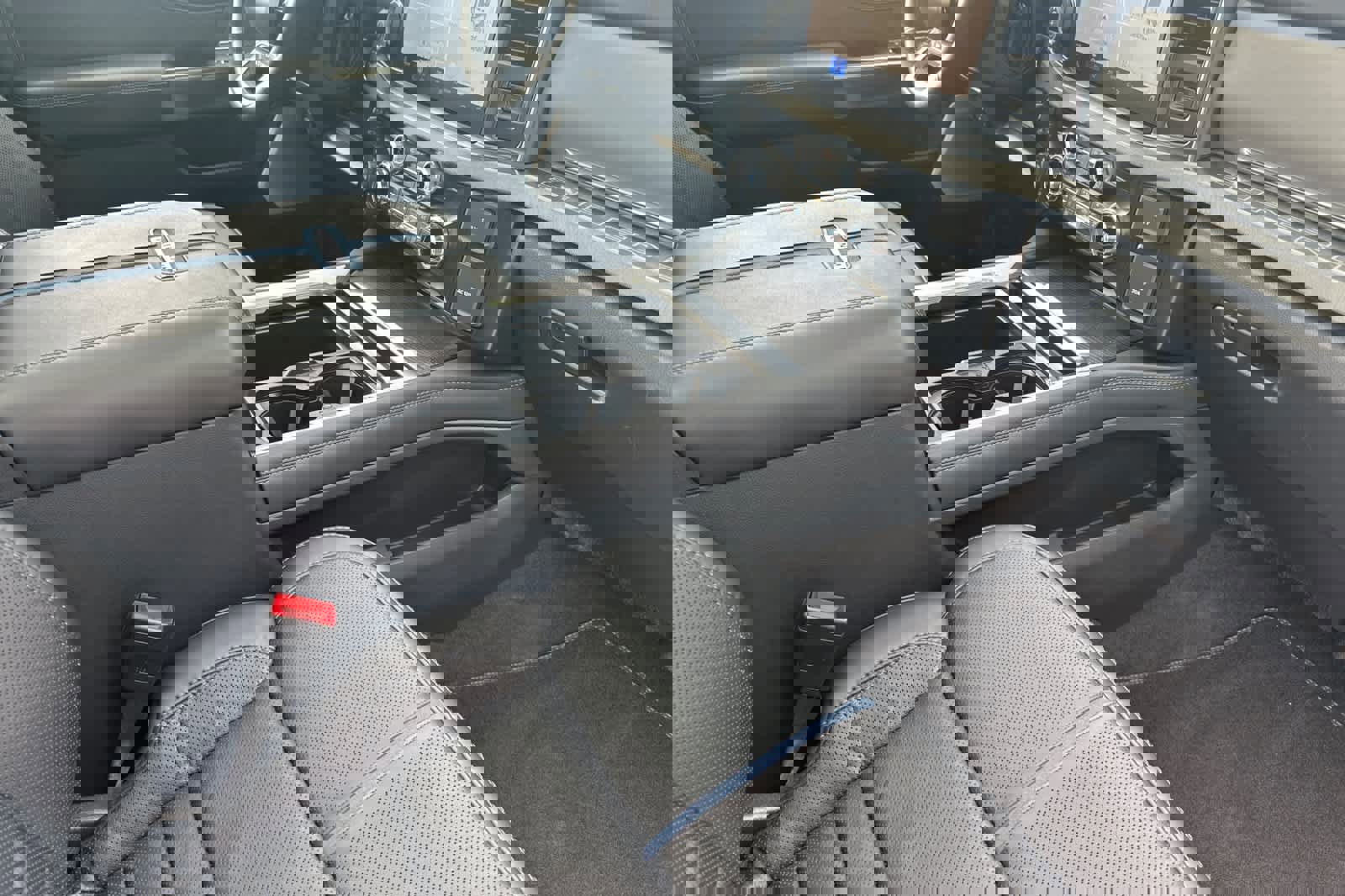 Certified 2025 Ford F250 Platinum image 15