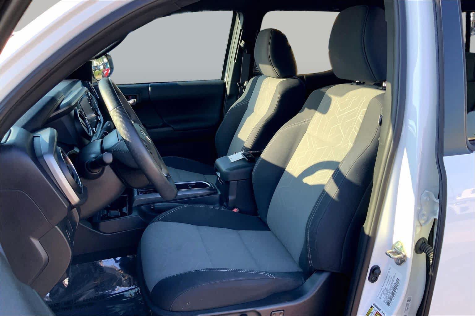 Used 2021 Toyota Tacoma TRD Sport RWD image 7
