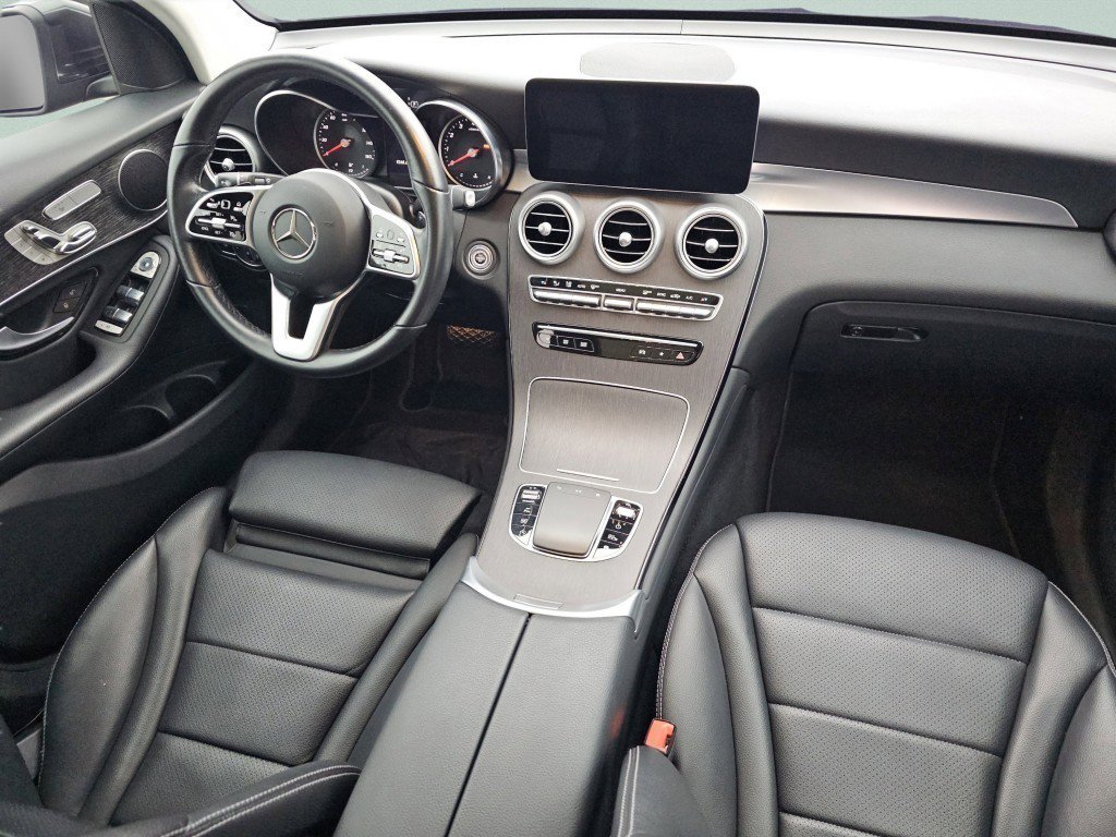 Used 2021 Mercedes-Benz GLC 300 image 27