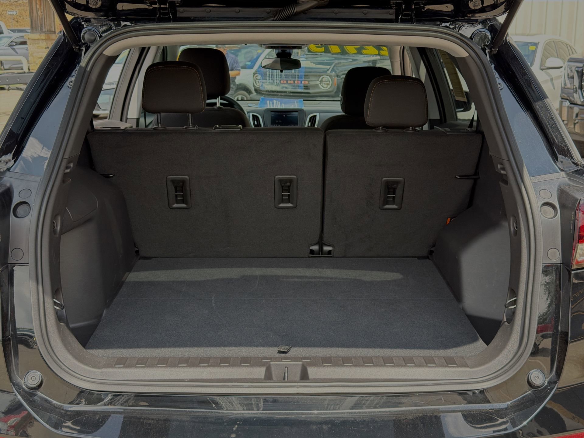 Used 2024 Chevrolet Equinox LT FWD image 22