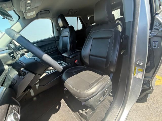Certified 2022 Ford Explorer XLT w/ Equipment Group 202A AWD/4WD image 14