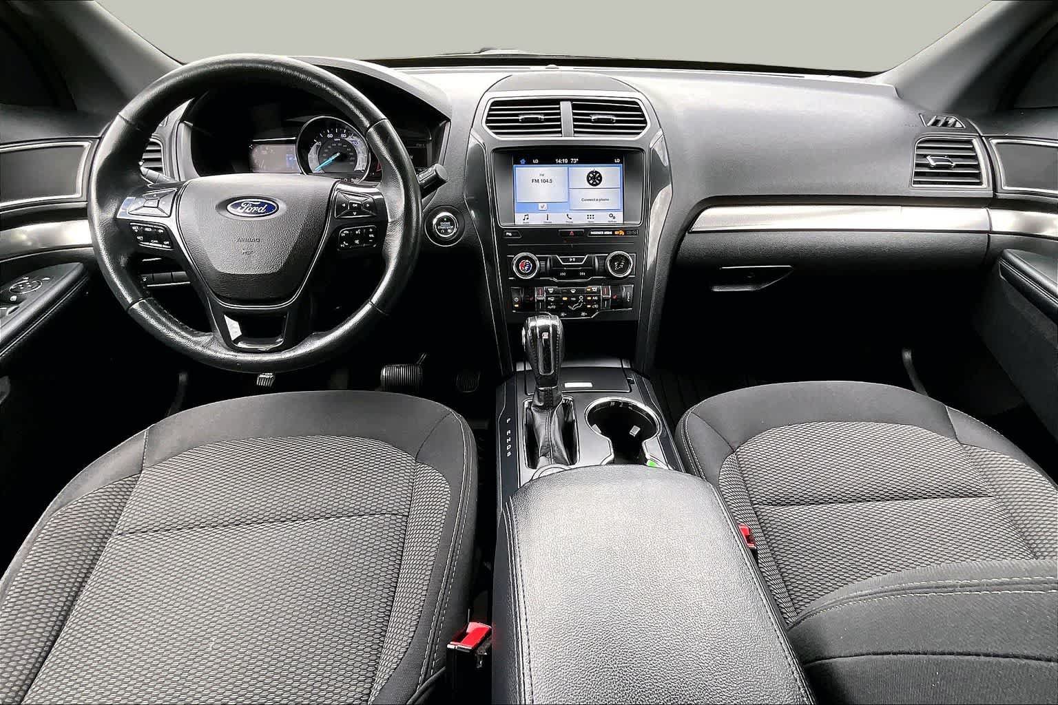 Certified 2018 Ford Explorer XLT w/ Equipment Group 201A AWD/4WD image 16