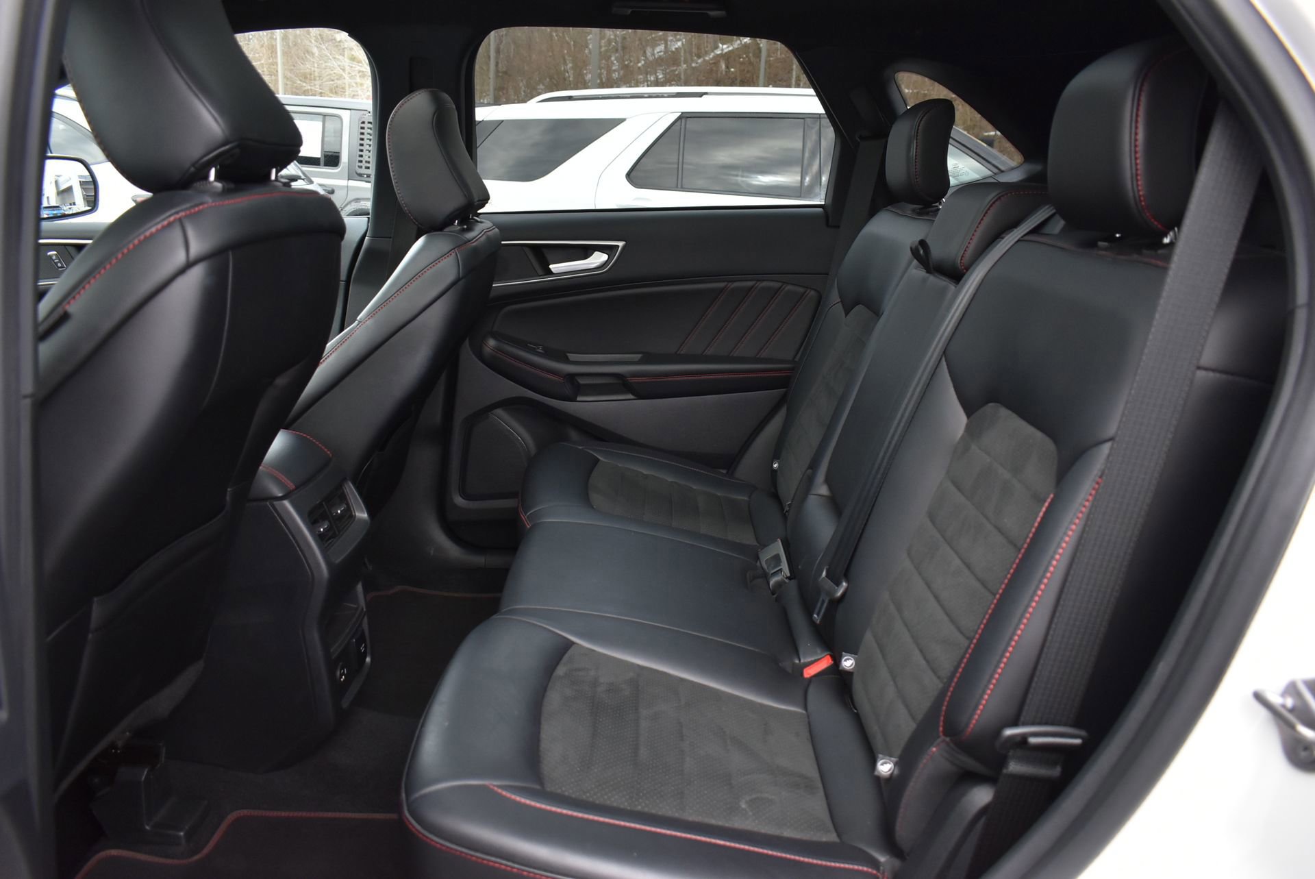 Certified 2022 Ford Edge ST-Line image 17