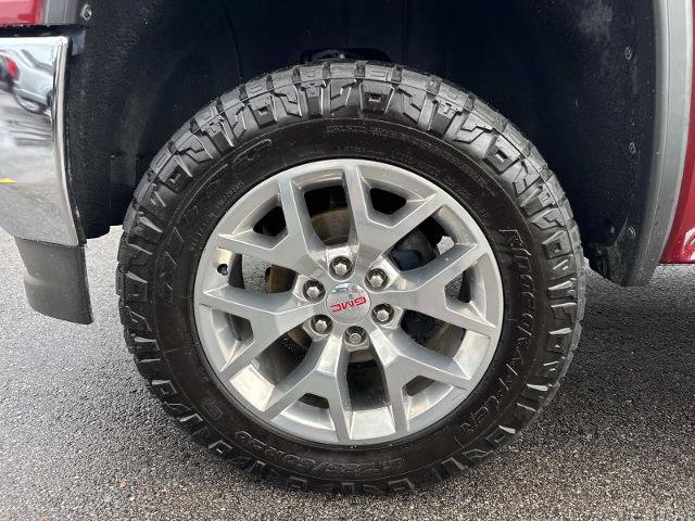 Used 2018 GMC Sierra 1500 SLT w/ SLT Premium Package AWD/4WD image 9
